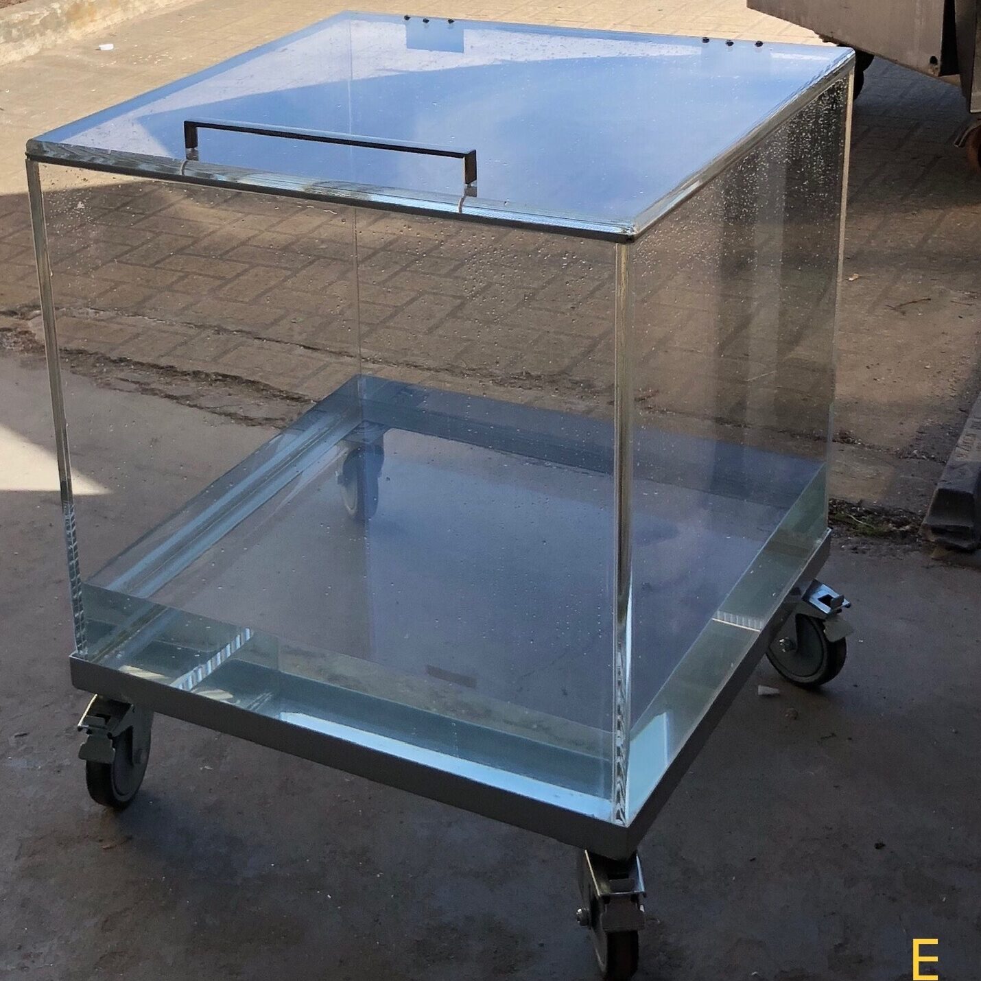 an acrylic waterproof icebox. custom displays